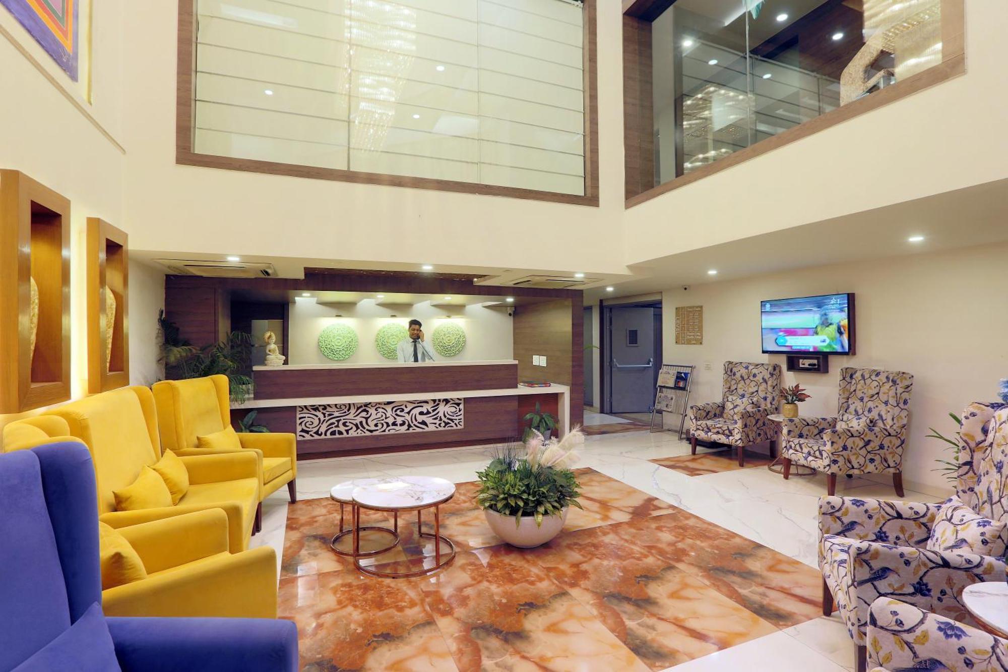 Hotel Oxmo Delhi Airport With Free Airport Transsfer Ню Делхи Екстериор снимка