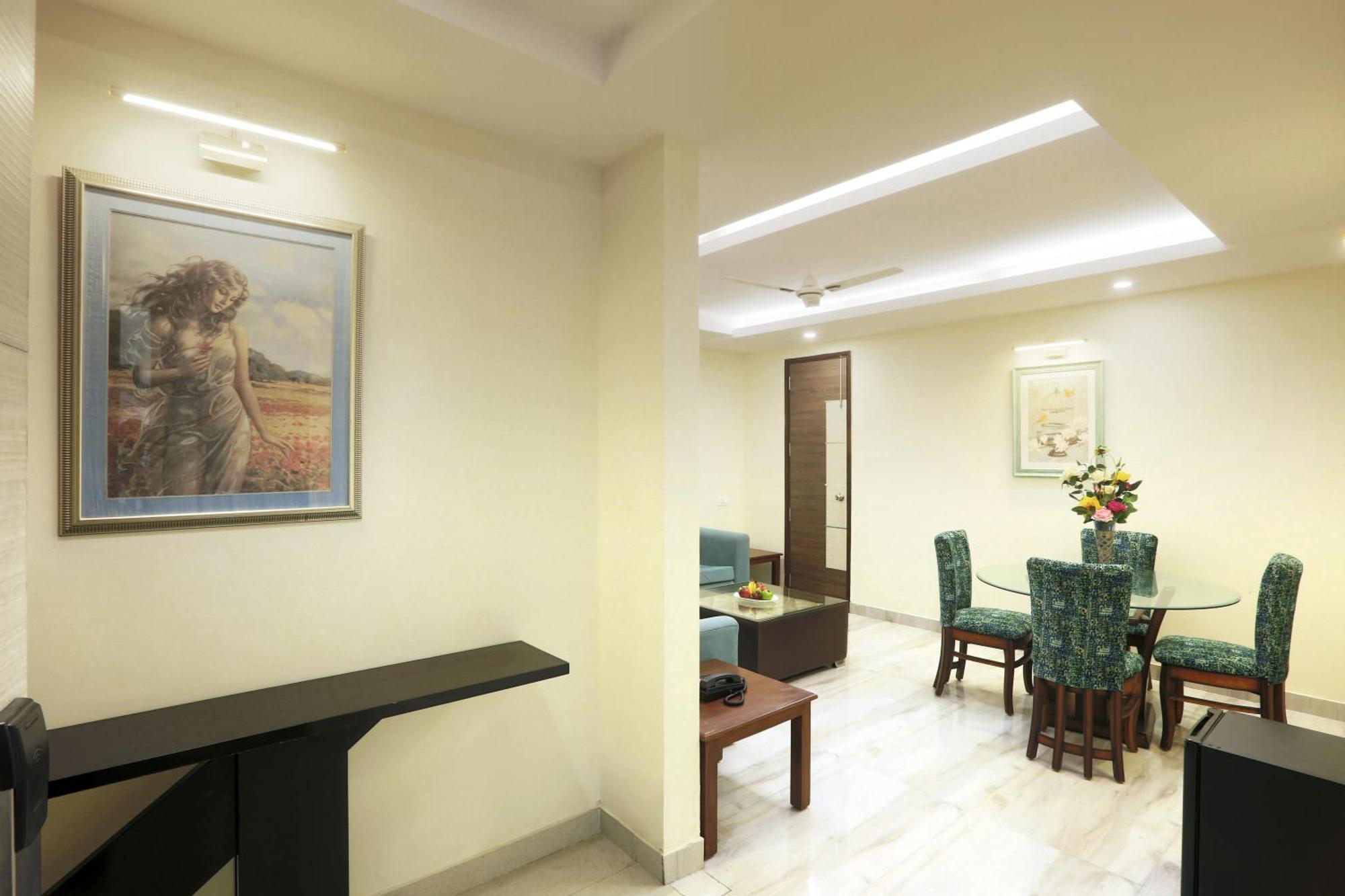 Hotel Oxmo Delhi Airport With Free Airport Transsfer Ню Делхи Екстериор снимка